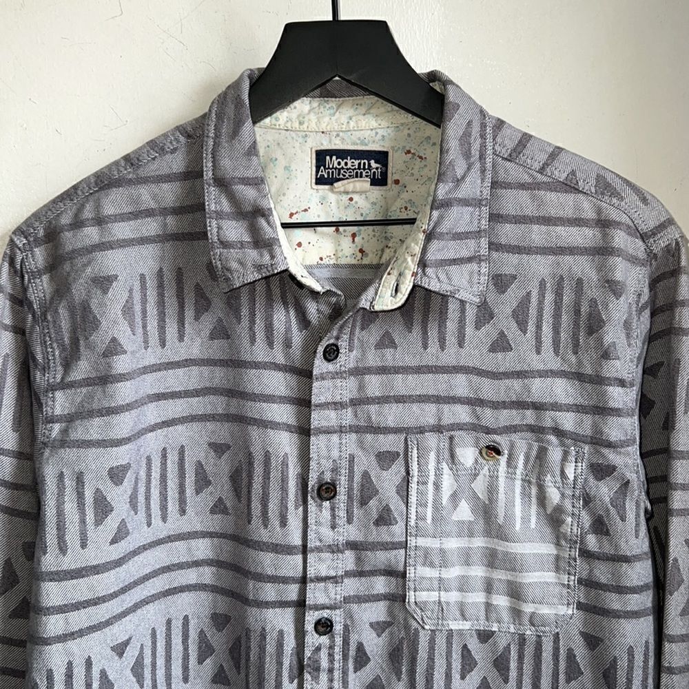 MODERN AMUSEMENT Light Grey Geometric Print Flannel Shirt-L - Picture 2 of 9